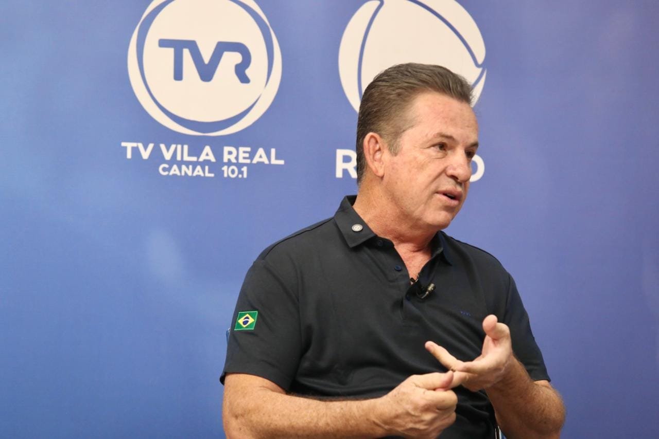 “Para cada mentira, vou mostrar 10 escolas”, afirma Mauro Mendes