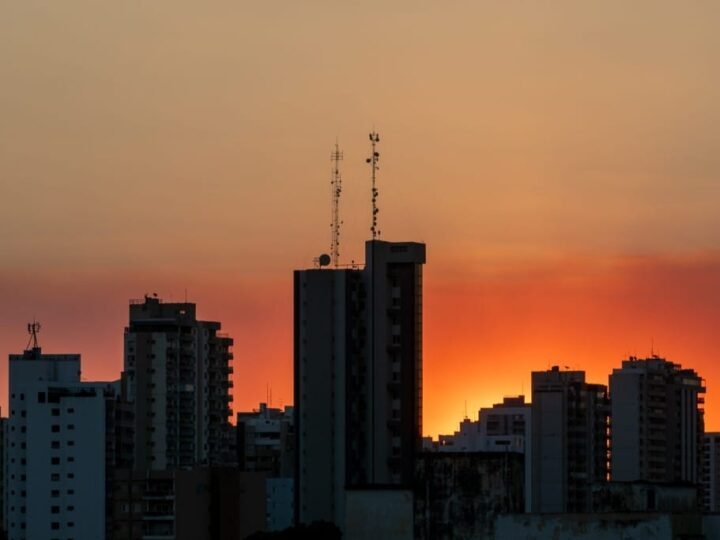 Semana começa com forte calor no Centro-Oeste e 4 cidades de MT devem passar de 40 graus
