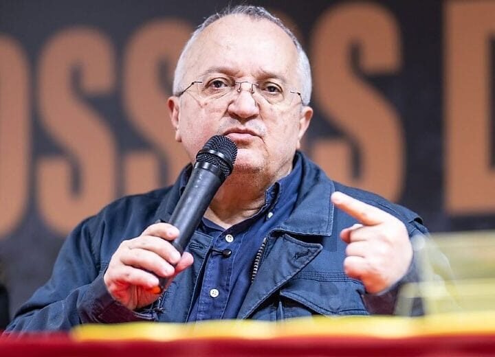 Taques critica ausências e afirma que adversários são “corajosos apenas na internet”