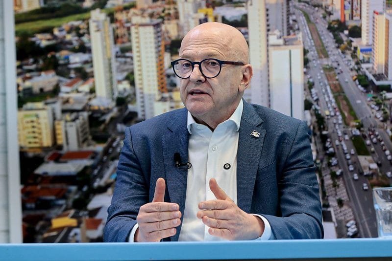Por 7 a 0, TRE de MT rejeita impugnação e confirma Pivetta como candidato à reeleição