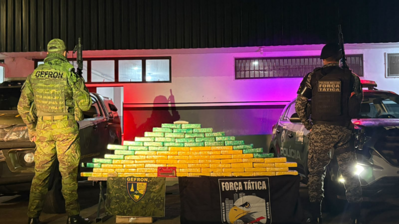Gefron e Força Tática apreendem 80 tabletes de drogas e veículos avaliados em R$ 1,9 milhão