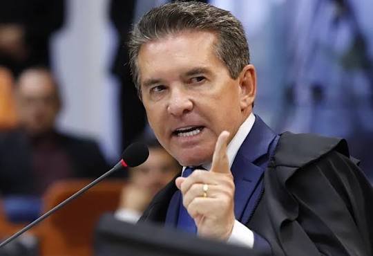 Presidente denuncia ausência de conselheiros e cancela sessão: “Recebem e não vêm trabalhar”