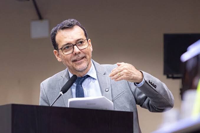 Lúdio ironiza Abilio e prevê resposta nas urnas: “Ele é meu maior cabo eleitoral”