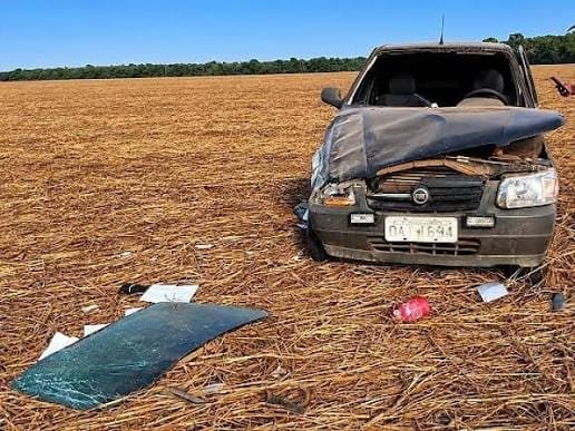 Mulher morre em capotamento após deixar filha em ponto de ônibus em Mato Grosso
