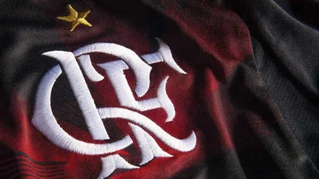 Flamengo anuncia a contratação do atacante Anthony Valencia