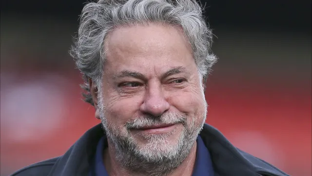 Conselho do São Paulo decide nesta quarta-feira se expulsará Casares do clube