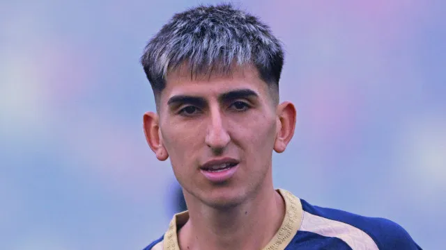 Vasco anuncia a contratação do meia argentino Lescano