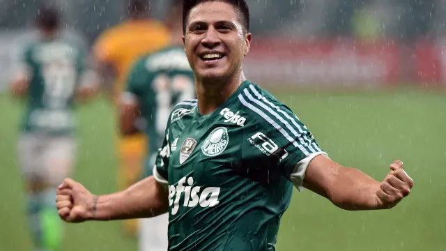 Ex-Palmeiras revela luta contra o álcool: “Minha terapeuta me salvou”