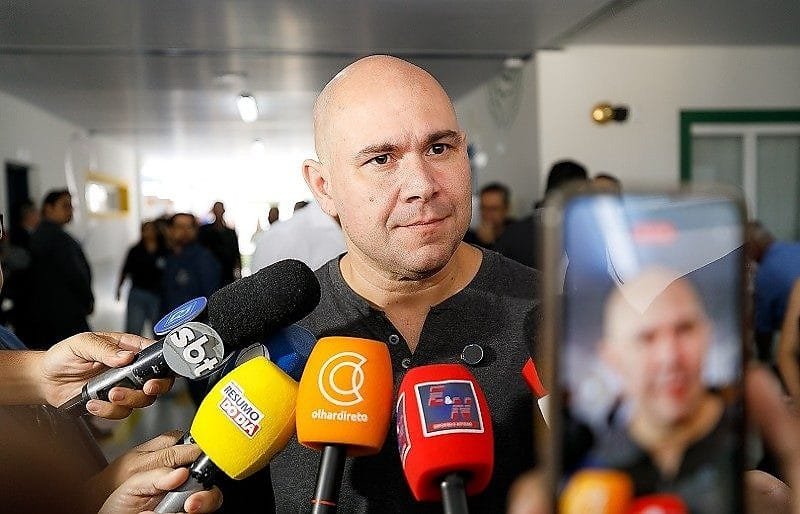 Abilio detona artistas de esquerda e diz que precisarão de tratamento psicológico após vitória de Flávio