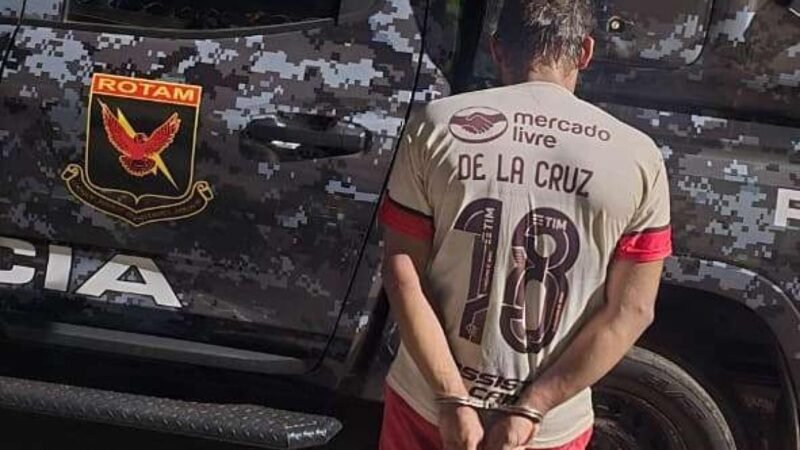 Traficante é preso com 42 porções de drogas durante ação de policiais da Rotam