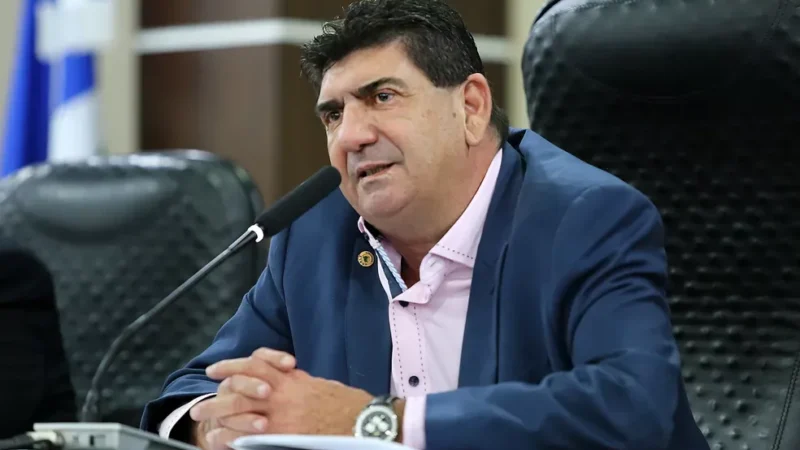 Dr. João admite interesse em permanecer na Primeira-Secretaria da ALMT