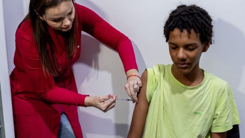 Cuiabá oferece 18 tipos de vacinas para crianças e supera 185 mil doses aplicadas