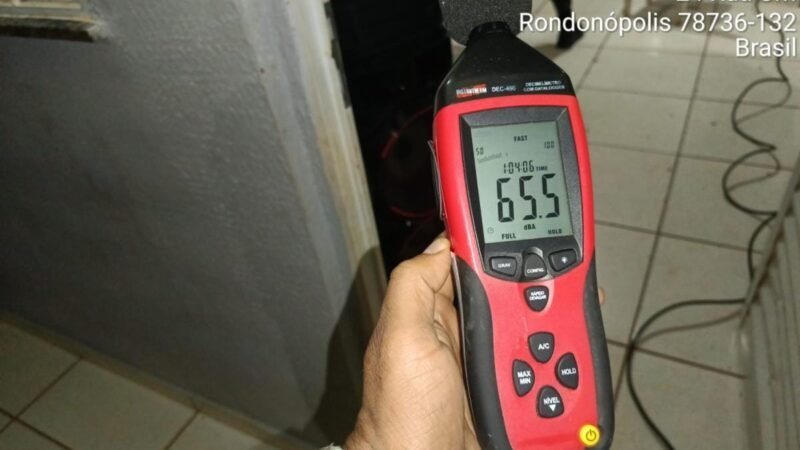 PM apreende caixa de som após medir 86,5 decibéis em residência durante a noite