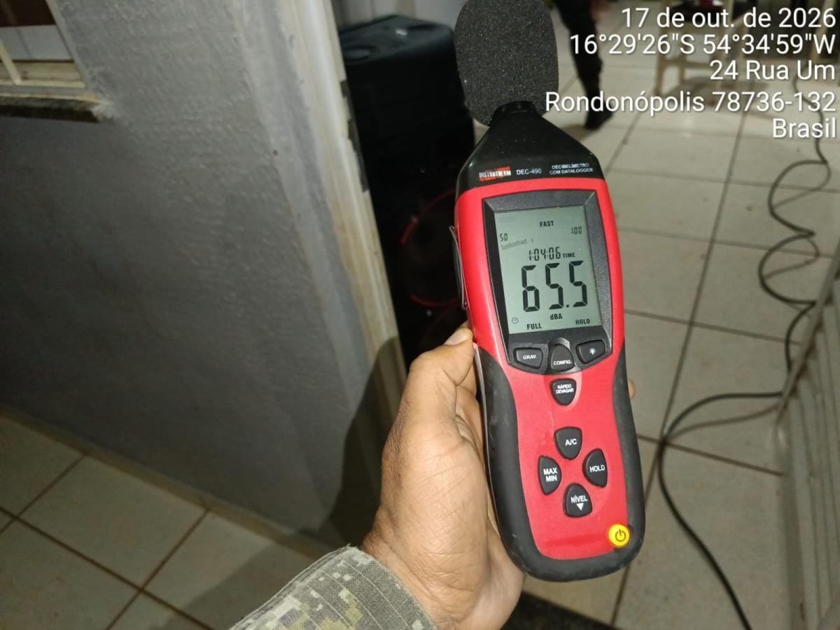 PM apreende caixa de som após medir 86,5 decibéis em residência durante a noite