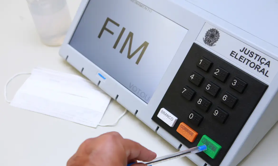Ministro do STF determina ampliação do horário de votação até às 19 horas em todo o País