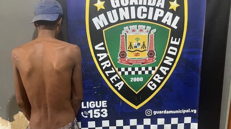 Homem é preso após furtar farmácia e fazer ameaças a  funcionários na região central