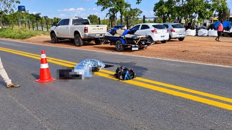 Homem morre atropelado por caminhonete após pular de moto conduzida por mulher bêbada