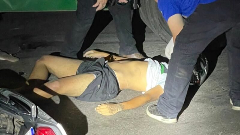 Motociclista morre após ser atingido por ônibus e ficar preso debaixo do veículo em Cuiabá