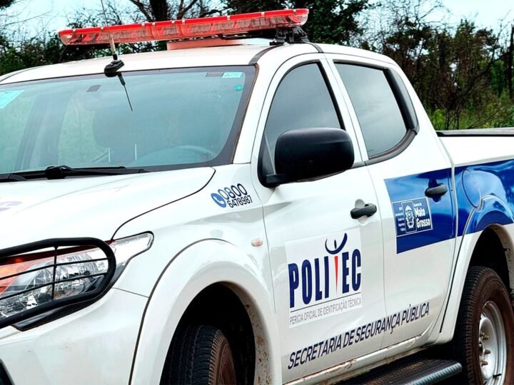 Dois homens são encontrados mortos com marcas de tiros na região do bairro Pedra 90; vídeos