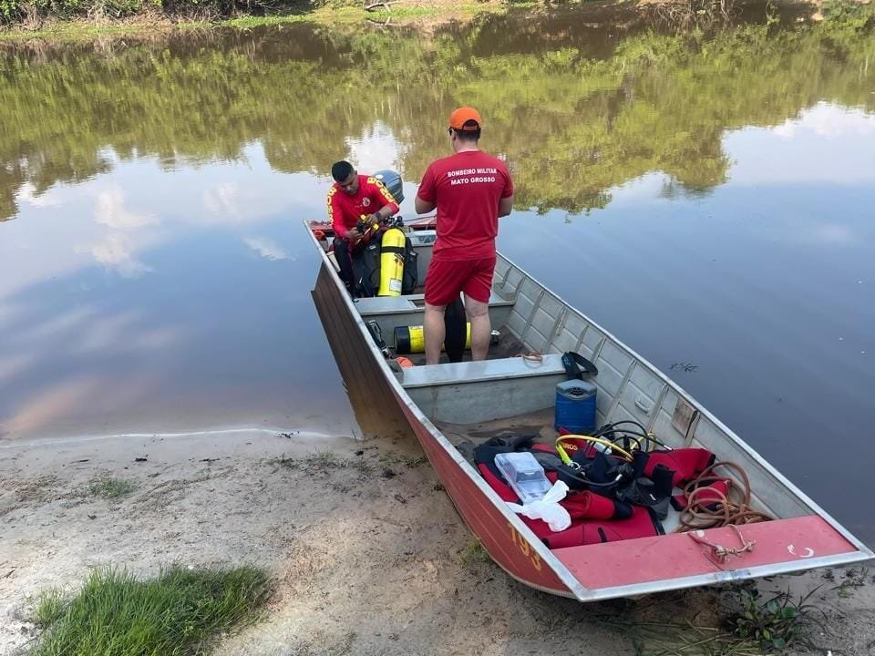 Corpo de homem que se afogou em rio é localizado após 24 horas pelos bombeiros