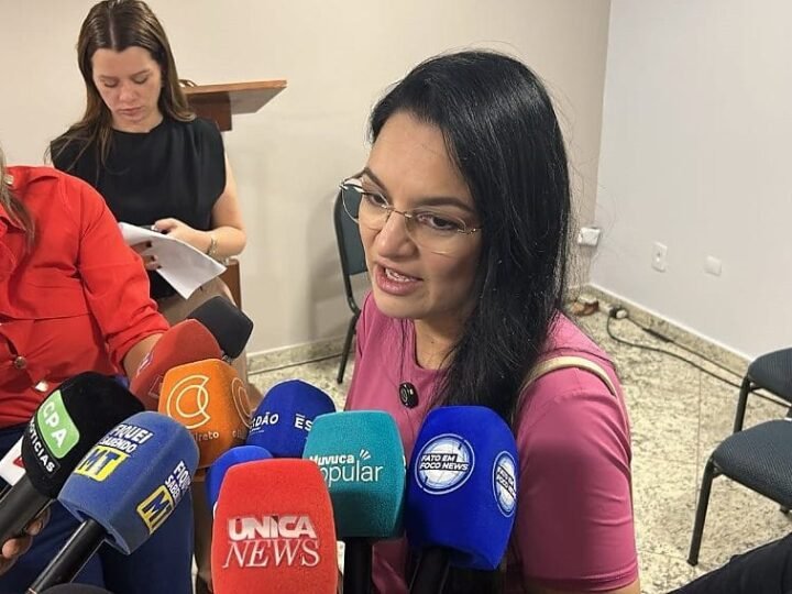 Samantha detona feminismo e acusa movimento de perseguir mulheres de direita