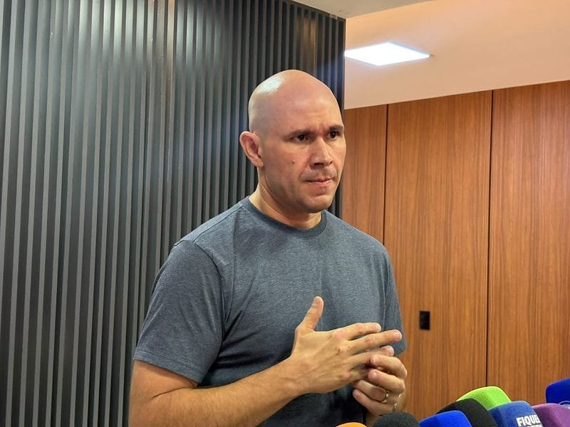 Abilio defende CNH aos 16 anos e redução da maioridade penal: “Se pode votar, pode dirigir”