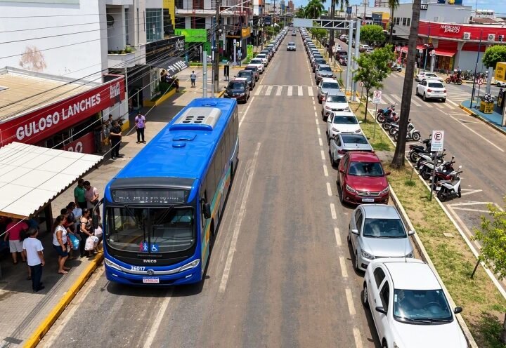 Menos carros, mais vagas: transporte coletivo de Sinop busca facilitar a rotina e acesso do consumidor ao comércio local