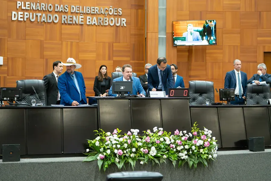 Orçamento de R$ 42 bilhões com RGA de 4,2% para servidores do Estado é aprovado pela Assembleia