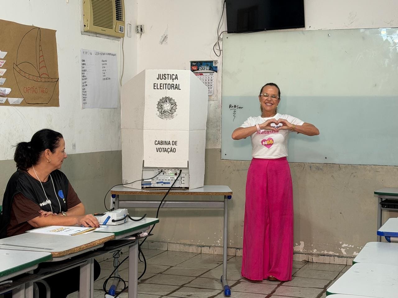 Natasha é a primeira a votar e acredita em ida ao segundo  turno em MT: “Vamos chegar lá”