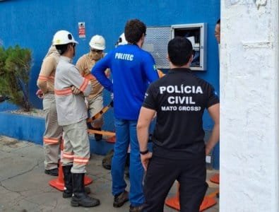 ‘Gateiro’ é preso por fazer ligações piratas para furtar energia em Cuiabá