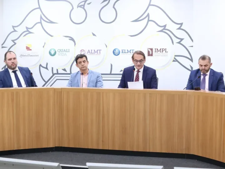 Secretário diz que parte de R$ 1,9 bilhão foi usada para garantir  leitos de UTI e home care em MT