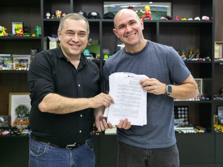 Projetos permitem negociar férias e ampliação da licença-paternidade para 30 dias