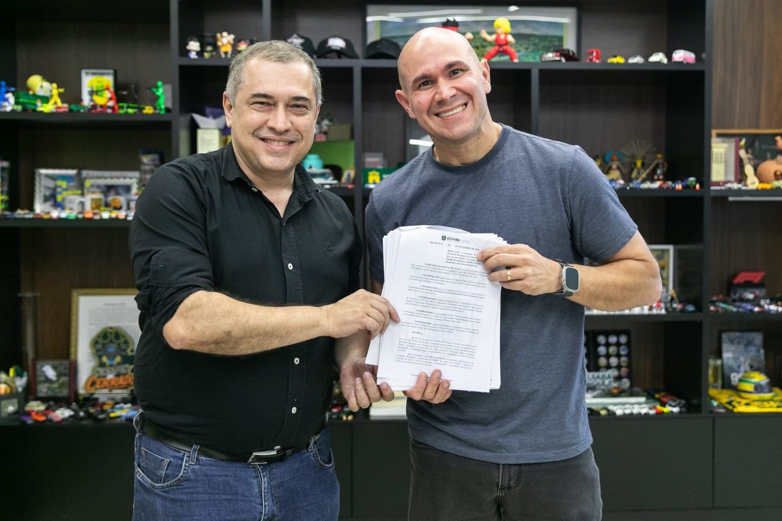 Projetos permitem negociar férias e ampliação da licença-paternidade para 30 dias
