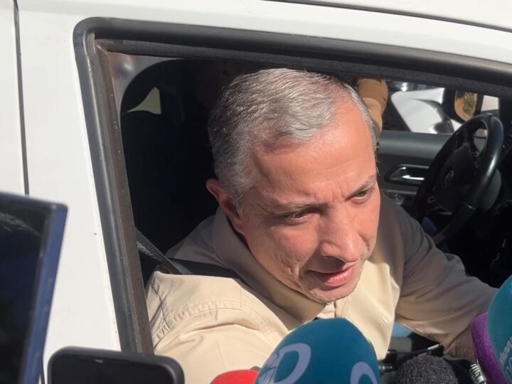 Deputados articulam chapa de oposição para enfrentar Max