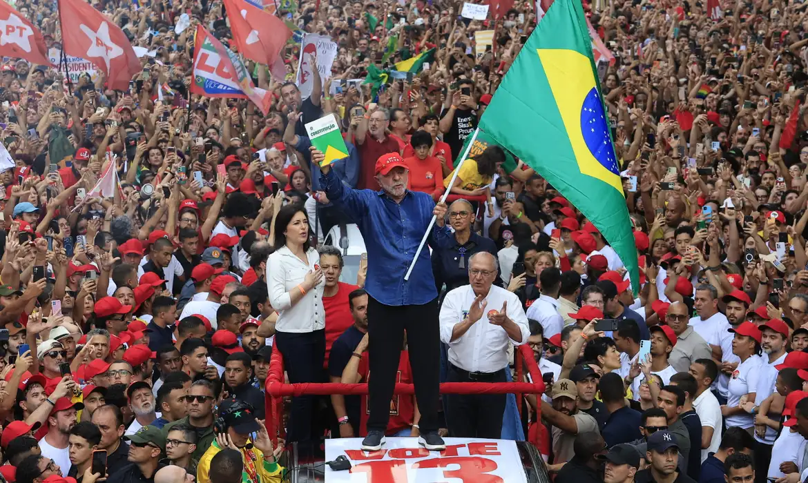 Lula cresce mais que Flávio em MT e reduz diferença em quase 60 mil votos no segundo turno