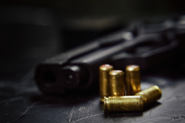 Homem preso por dirigir bêbado e porte ilegal tenta reverter restrição ao registro de arma em MT