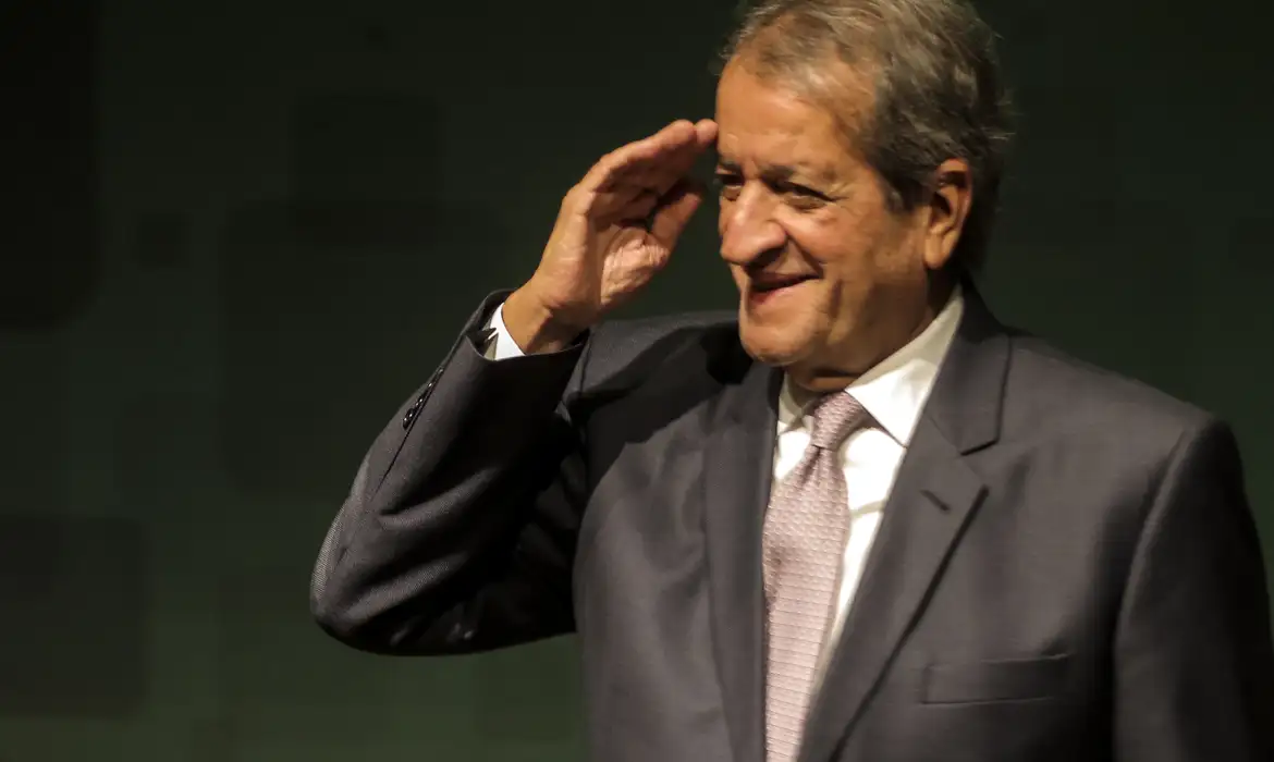 PL, partido de Flávio Bolsonaro, reconhece resultado da eleição e vitória de Lula